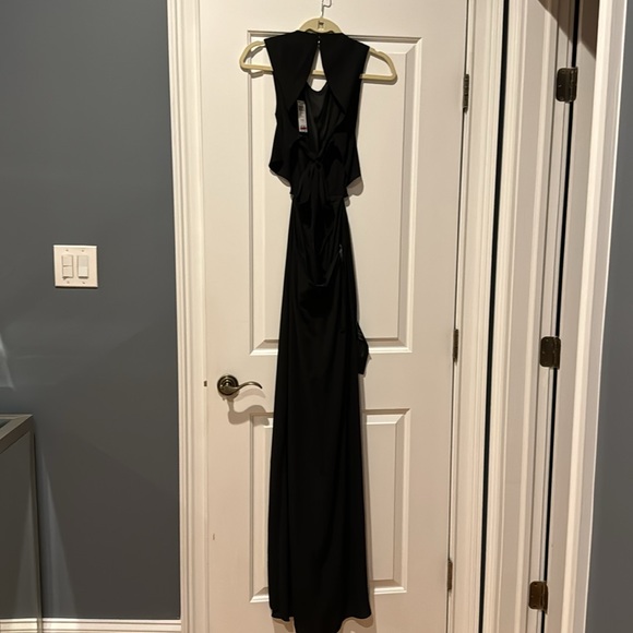 BCBGMAXAZRIA FIONA Gown silky georgette embellished SZ 6 NWT - Picture 9 of 16